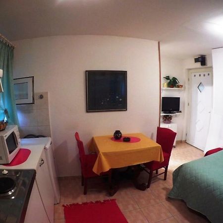 Ferienwohnung Mini Studio Split Exterior foto